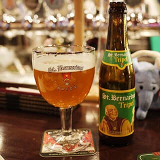 bar