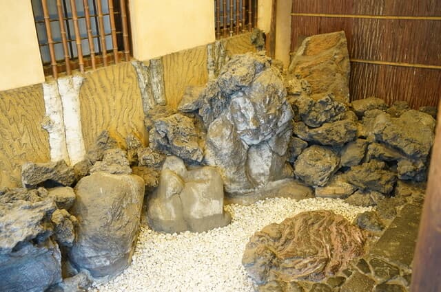 すき焼割烹 日山 4